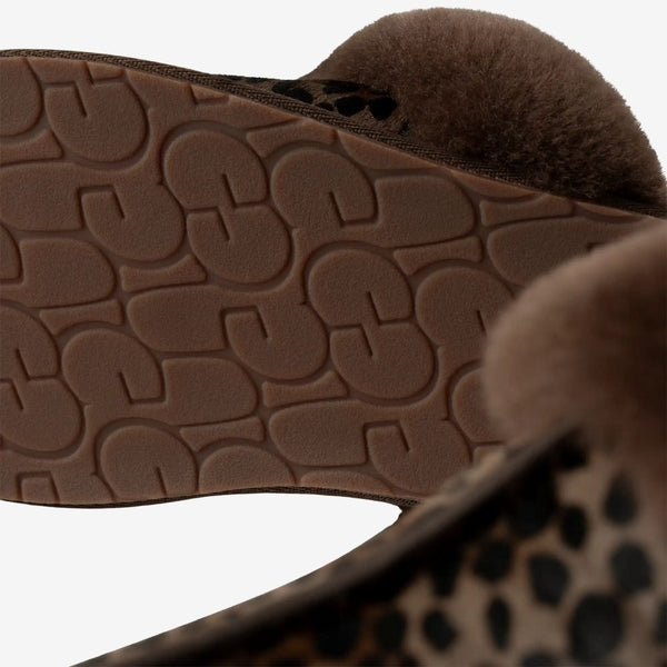 UGG Women's Scuffette Caspian Slipper