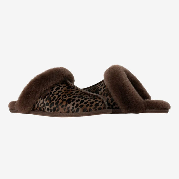 UGG Women's Scuffette Caspian Slipper